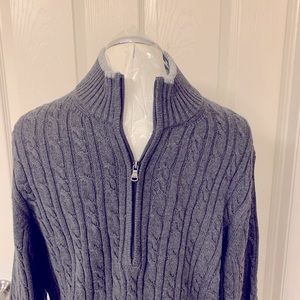 Izod Grey Cable knit sweater. 3/4 Zipper. Size Medium. Excellent condition.